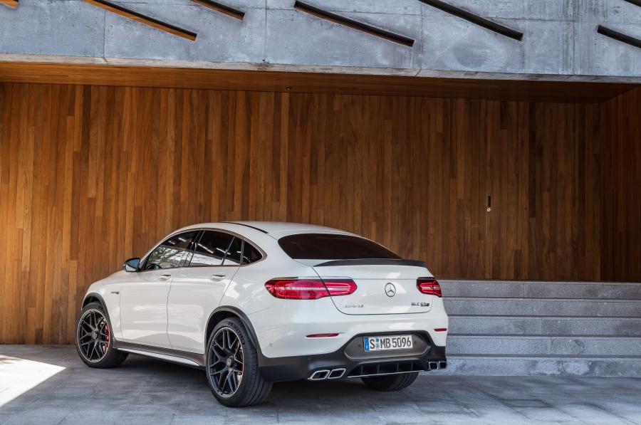  Mercedes-AMG GLC63 S 4Matic+ Coupe (C253) 2017 года  (WW) (фото 20 из 63)